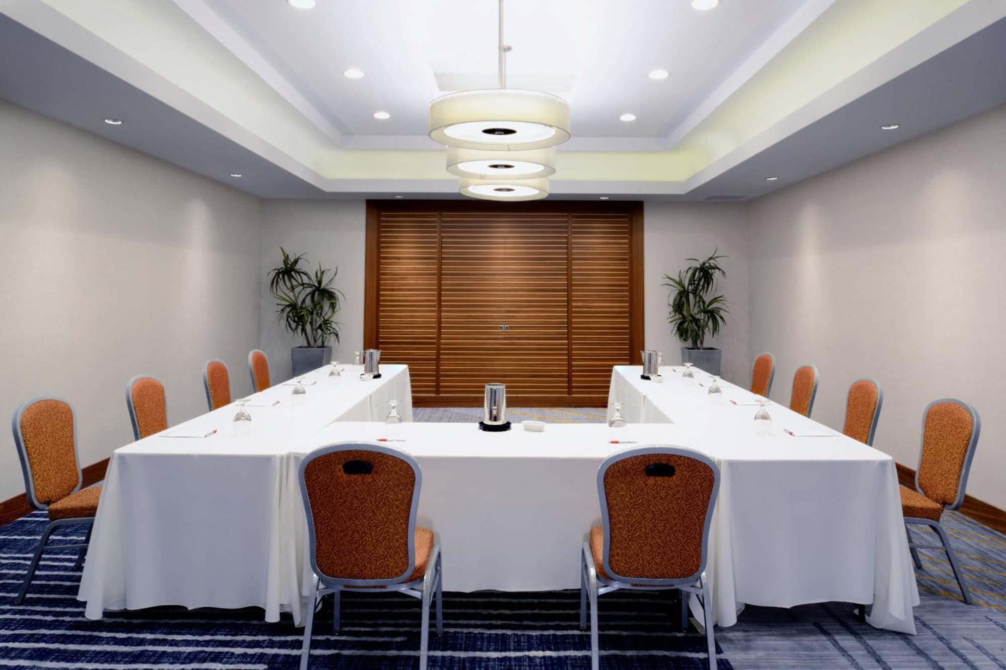 Hotel Long Marriott 3*