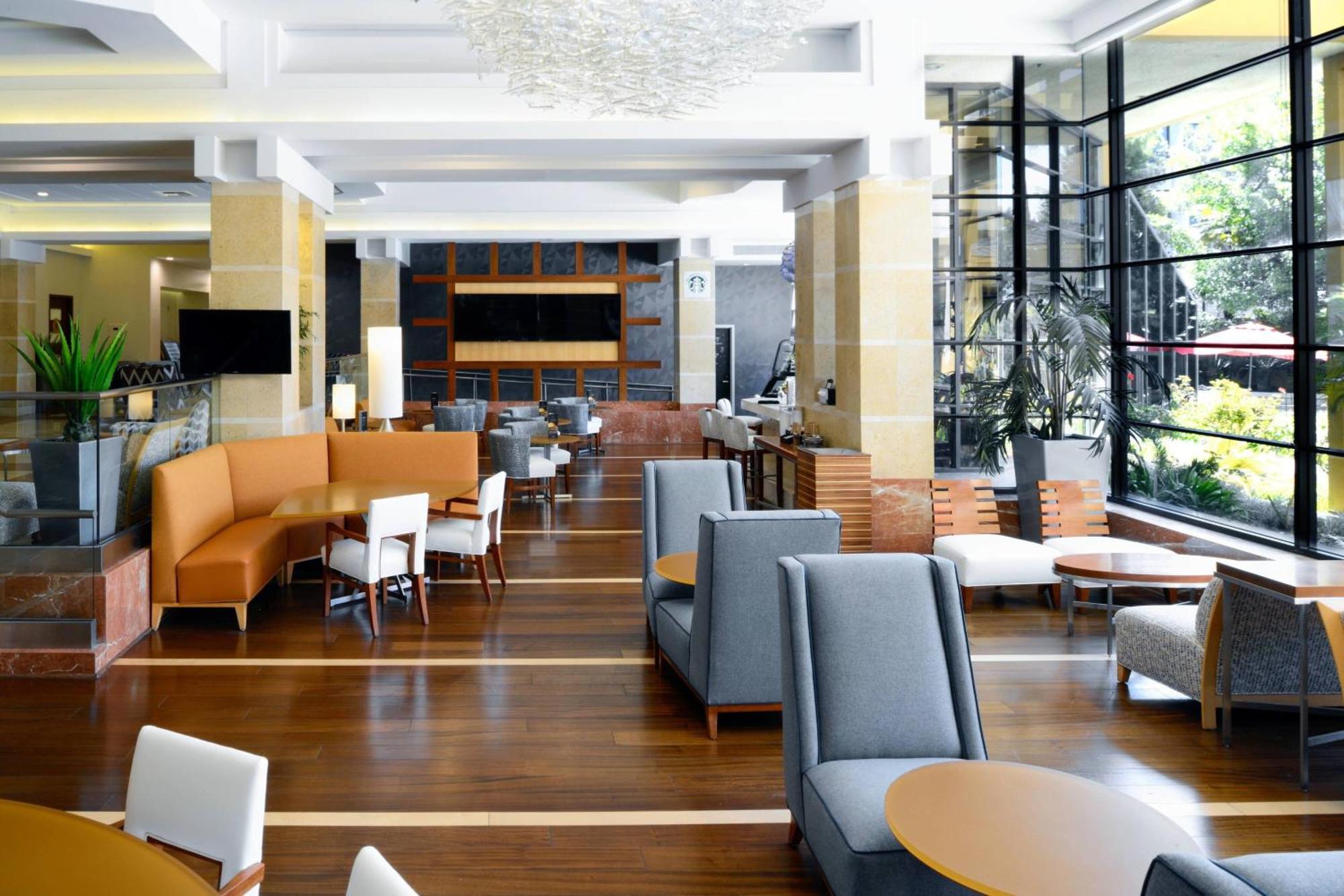 Long Marriott Hotel 3*