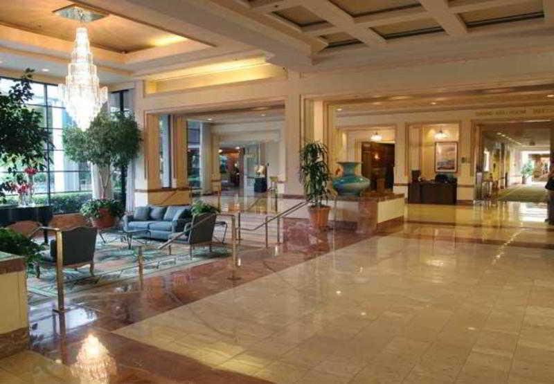 Long Marriott Hotel